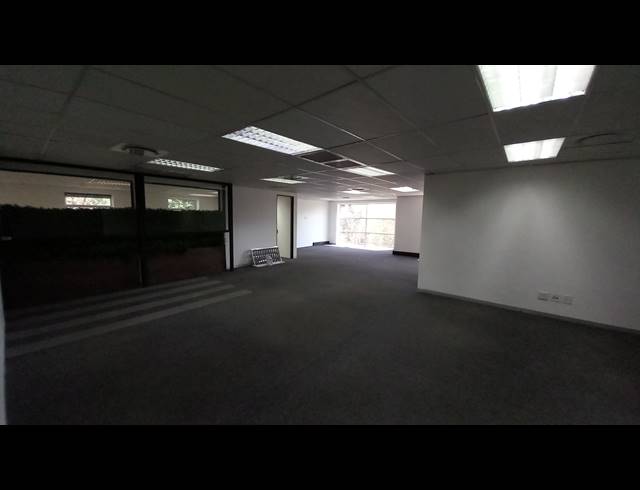240M² OFFICE TO LET IN BRYANSTON
